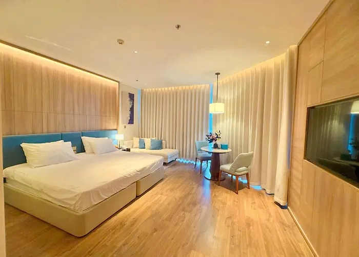 A La Carte Bay Aparthotel Ha Long